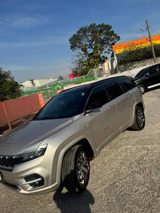 JEEP COMMANDER 2.0 TD380 TURBO DIESEL OVERLAND AT9